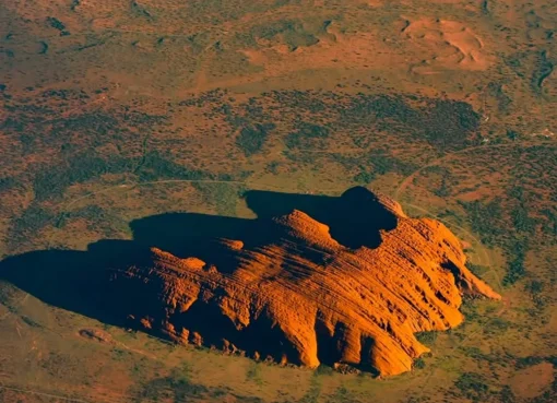 Travel to Uluru
